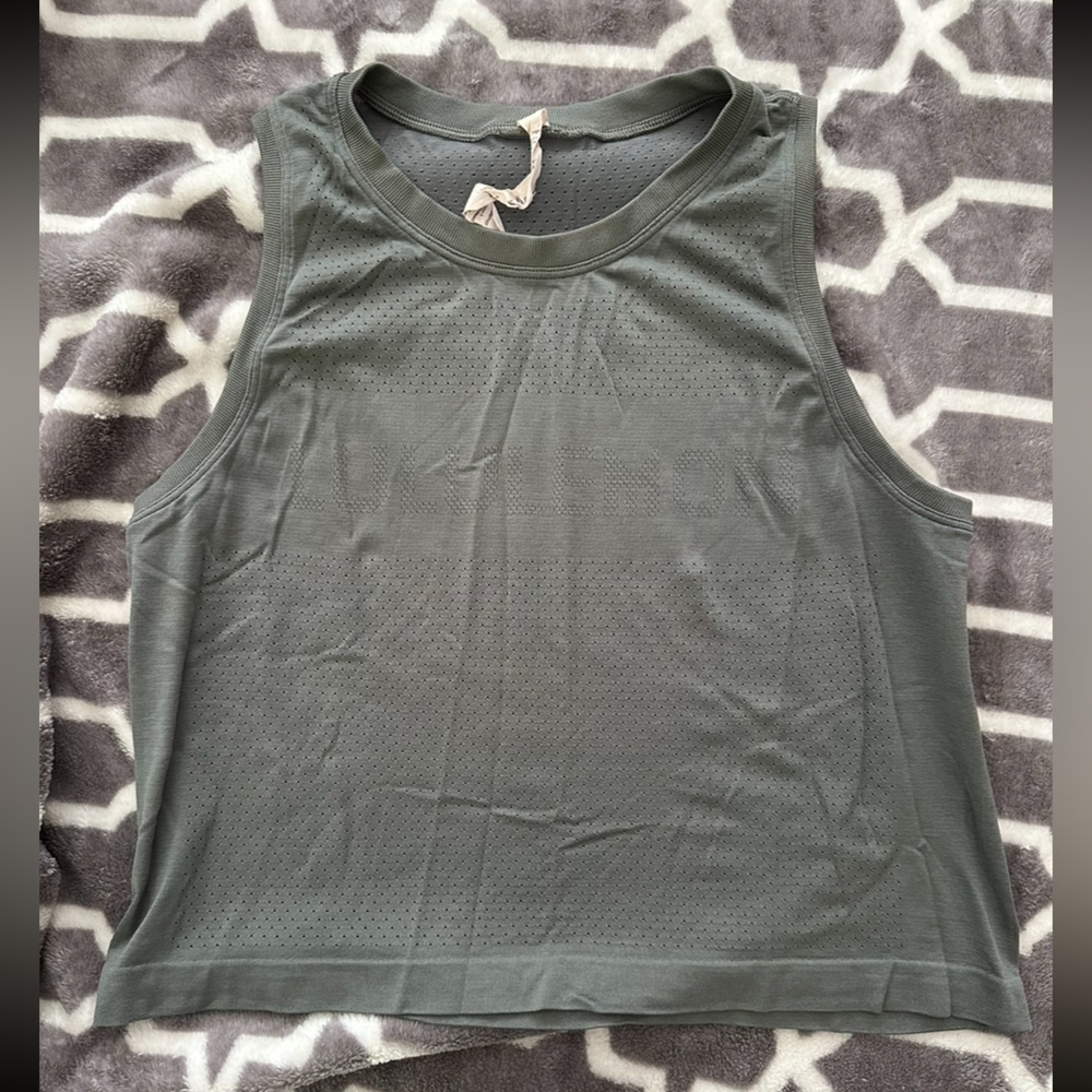 Lululemon tank🍋 - Picture 5 of 9
